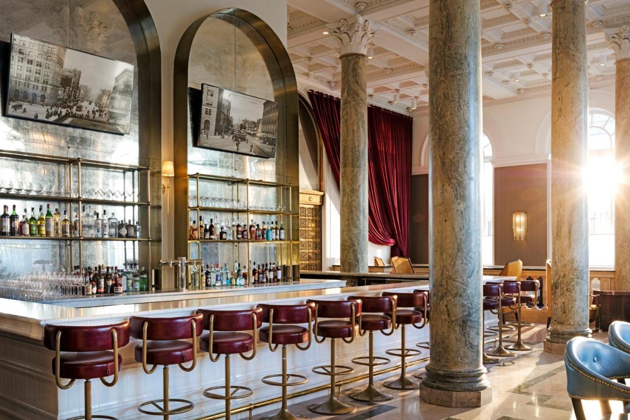 Riggs Washington Dc Otel Dış mekan fotoğraf The American Bar
